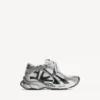 Men’s runner sneaker in grey/white/black